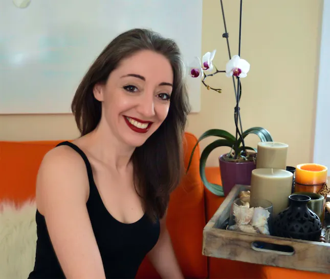 tiny-Expertise-Driven Guidance